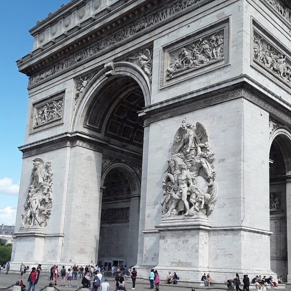 Meet your Posher, Leah - Picture 1 of 1